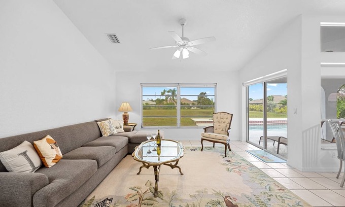Pinehurst Haus | Relax in Rotonda Pool Home in Golf Course Community, Near Beaches, Shopping, Restaurants - Awesome!