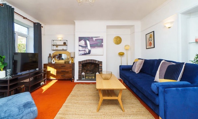 Pill Haus | Charming 4BR House with Style and City Convenience