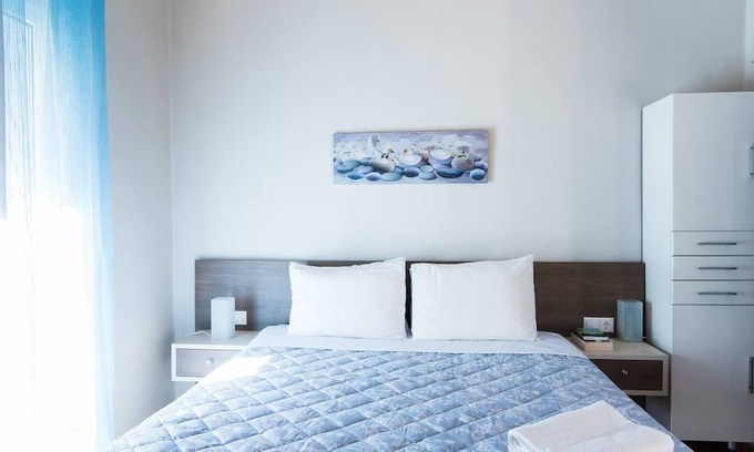Sissi Haus | Private Yard studio 8 km (5min) away from Malia