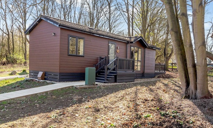 Woolverstone Kabine | 2 bedroom accommodation in Woolverstone, Ipswich