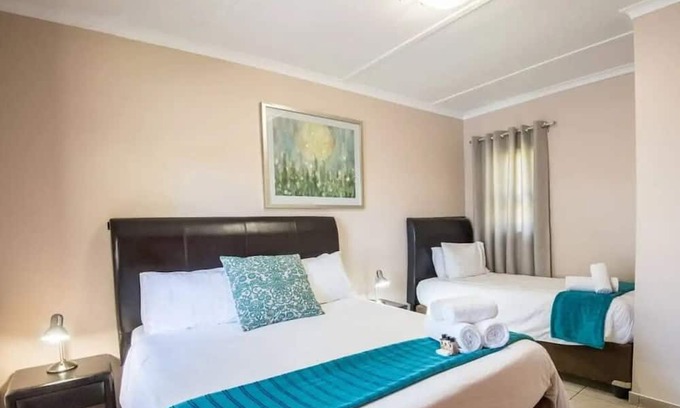 Windhoek Haus | Ideal Location! Spacious Accommodation, Pools, Short Drive to Maerua Mall!
