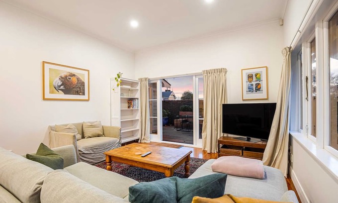 Grey Lynn Haus | Modern Classic Summar