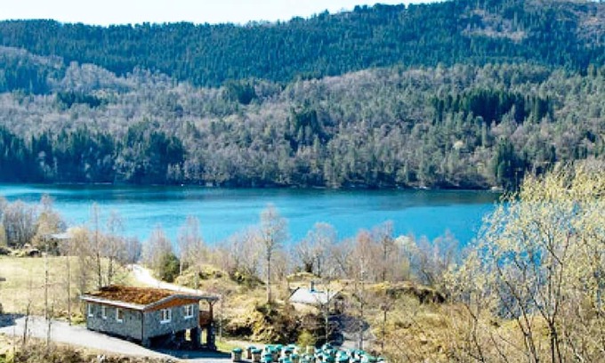Lonevag Haus | 5 person holiday home in LONEVÅG
