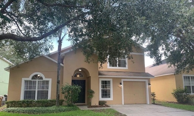 Silver Creek Haus | Large family vacation home, close to Disney, private pool & spa, newly remodeled