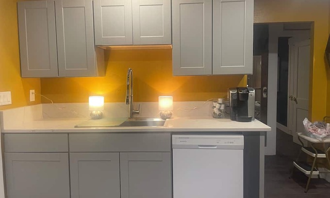 Lyon County Haus | Owen’s Oasis with laundry gym massage and lounge