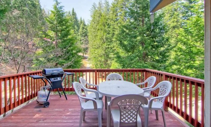 Yosemite West Haus | Hikers Hideaway