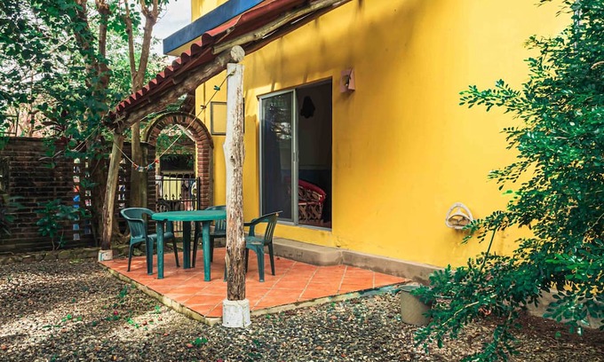 La Manzanilla Wohnung | Jardines Tropicales - 3 blocks from the beach
