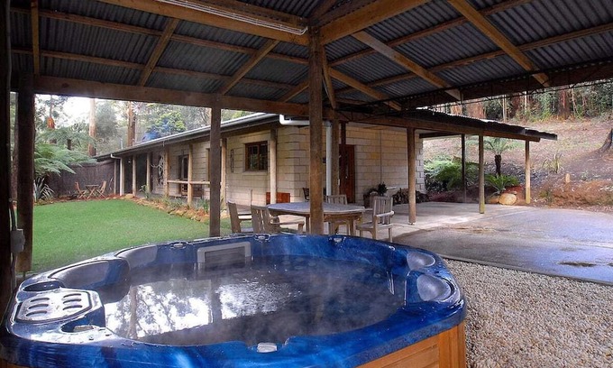 Mount Dandenong Kabine | Jacuzzi in 7 Acre Rain Forest Paradise
