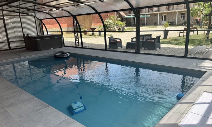 Villemoiron-en-Othe Wohnung | Le domaine du Lavoir - Studio PISA sleeps 5-jacuzzi from April to October