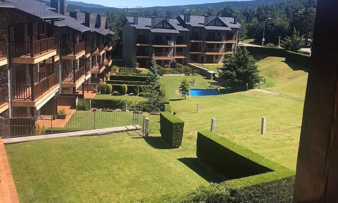 Alp Wohnung | Panoramic Luxury Apart + Views, Pista Llarga Residence.