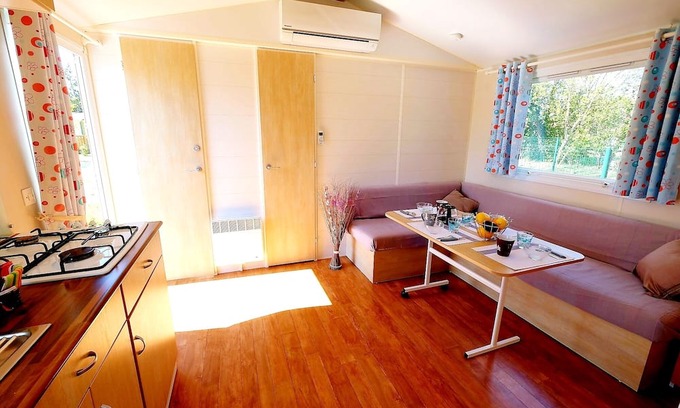 Sigean Haus | MOBILE HOME Conditioning, Small Price and close any activity! Family Camping