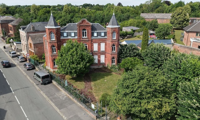 Avesnes-sur-Helpe Wohnung | Le petit Château Avesnois