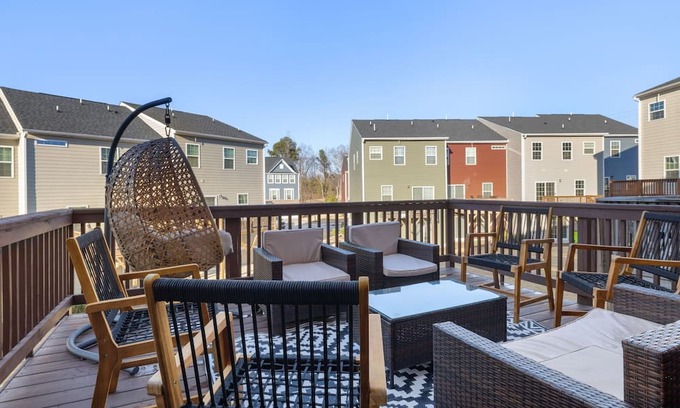 Durham Haus | Family/pet friendly home in heart of triangle; Skee ball, ping pong, & fire pit