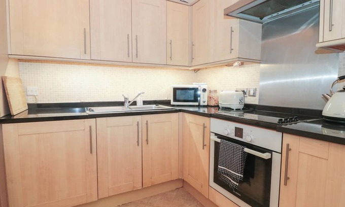 Bristol City Centre Hütte | 2 OLD CITY CHAMBERS, pet friendly in Bristol