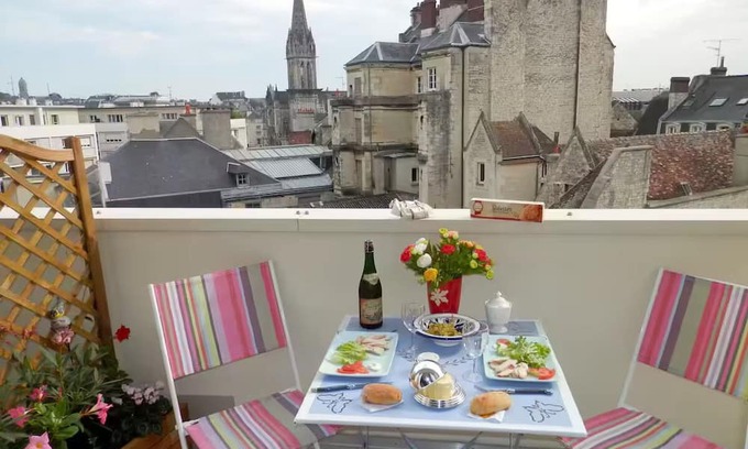 Centre Ancien Wohnung | Large guest studio in the historic heart of Caen