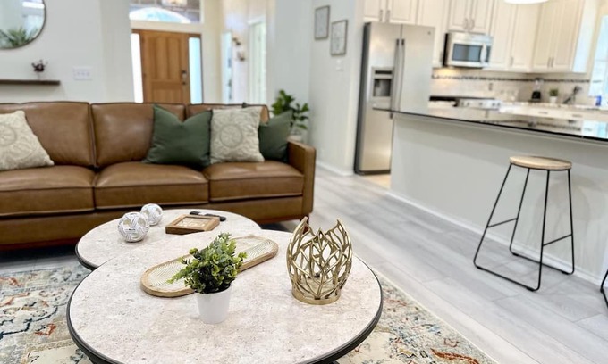 Frisco Haus | Luxury and Great Location in Frisco