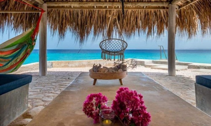 Kralendijk Haus | Luxury villa with private pool and private beach
