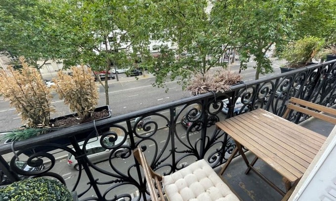 Champs-Elysees Wohnung | Champs-Élysées Elegance