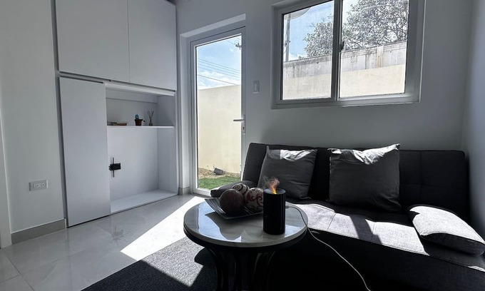 Boegoeroei Haus | ARUBINI 1-bedroom apartment with perfect location close to everything