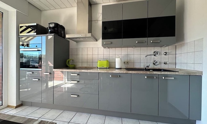 Roggendorf/Thenhoven Wohnung | Modern, spacious apartment with home office and balcony