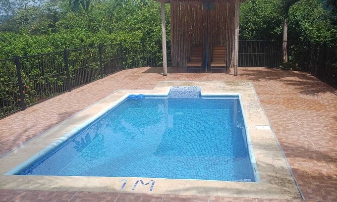Veintisiete de Abril Haus | 3-bedroom house in charming Veintisiete de Abril with Private Pool AC, & WiFi