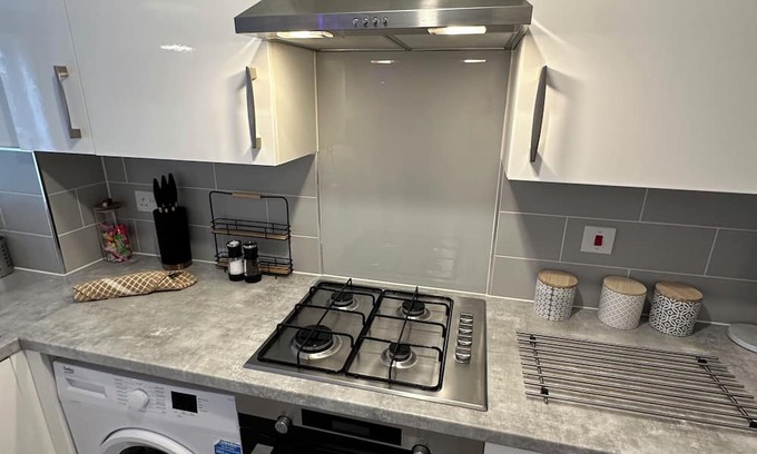 Bordesley Haus | Modern 5 Bedroom Central House With Wifi