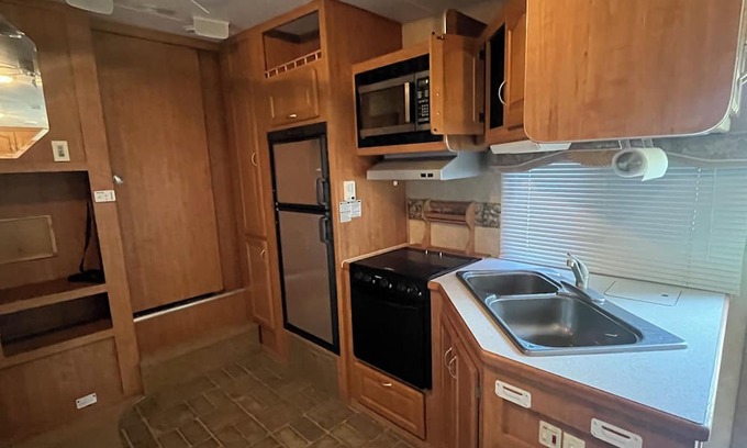 Jasper Haus | Cozy Camper at Rockwater Campground with all the amenities the campground offers