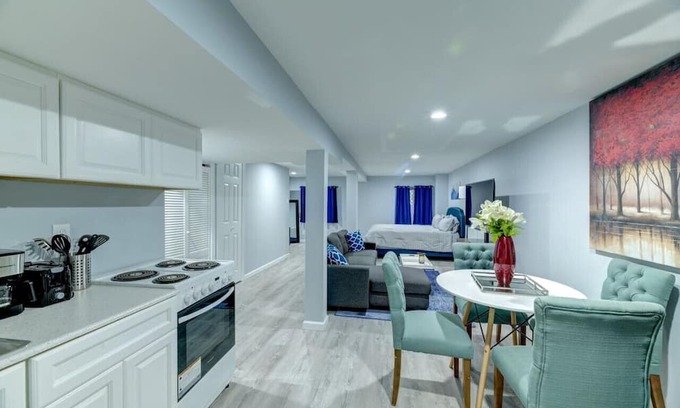 Fairlawn Haus | Emerald Escape Hilltop Home