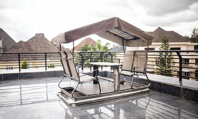 Maitama Villa | page 19