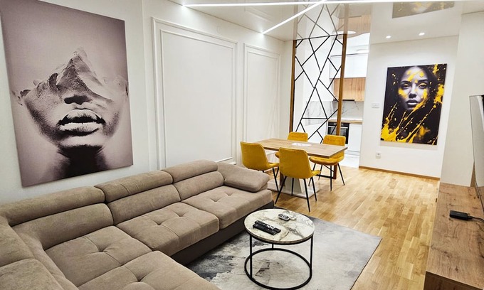 Novi Sad Wohnung | Charming 2-bedroom apartment in fabulous Novi Sad with WiFi, AC