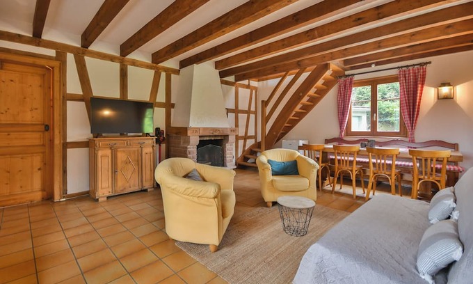 Lembach Haus | The Domaine du Pêcheur enamel. In the heart of the Northern Vosges, with private pond.