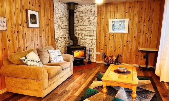 Westerose Kabine | Beautifull Cabin on over a half acre in Norris beach pigeon lake!