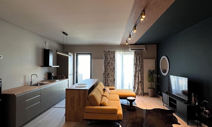 Sector 2 Wohnung | WELCOME TO SILVIA B&B nApartament new building and amazing view!