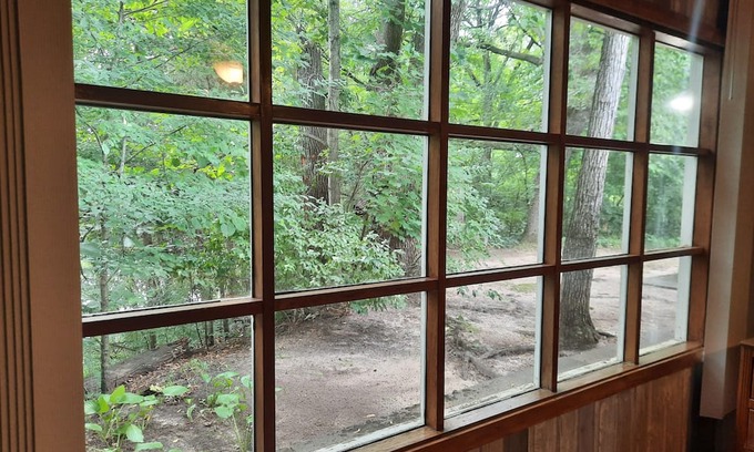 Fulton Hütte | Superb cottage with AC in resort overlooking the river