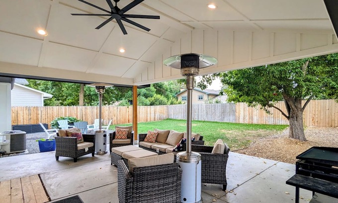 Fort Collins Haus | Spacious 5-bedroom house in fantastic Fort Collins with AC, WiFi