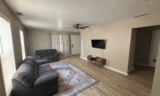 Sayles Blvd. Area Haus | 3-bedroom house in fantastic Abilene with AC, WiFi, and a fenced yard! Enjoy