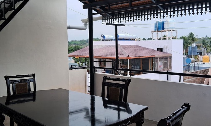 Gokulam Haus | Peacefull Two bedroom House in Gokulam close to yoga shala in heart of mysore.