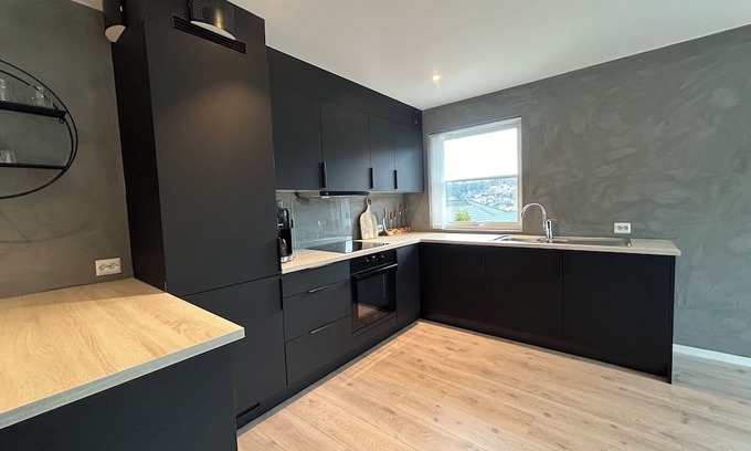 Kvinesdal Wohnung | Cool 2-bedroom apartment in Kvinesdal with WiFi