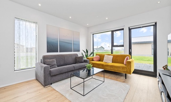 Arborg Wohnung | Private Selfoss Lodge - 2024