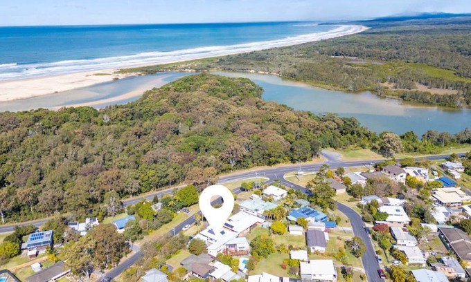 Sawtell Haus | Coastal, Family Friendly Escape with Pool, Close to Beach and Attractions