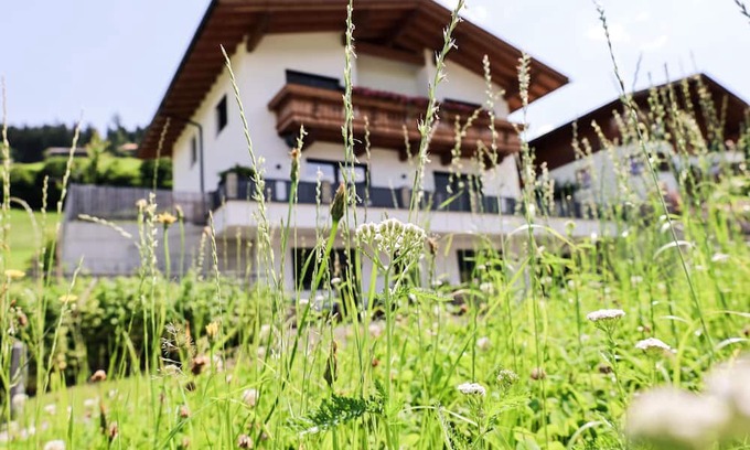 Weerberg Wohnung | Apartment with terrace, 70m to the ski bus