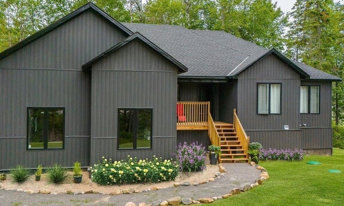 Highlands East Haus | An outdoor enthusiast's paradise