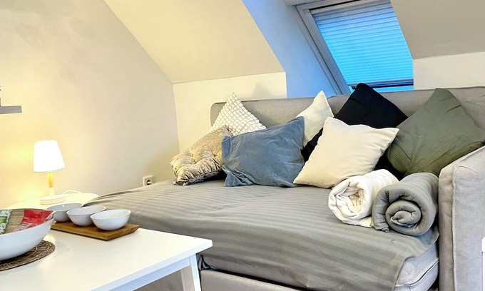 Weststadt Eigentumswohnung | Nuremberg centrally located in the countryside with luxurious complete furnishings