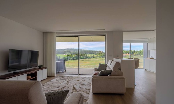 Barcelos Wohnung | Gorgeous 3-bedroom apartment, utmost comfort & convenience at historic Barcelos.