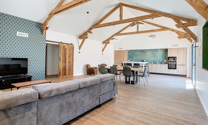 Maclas Haus | Maison Rénovée de 160m2 au Coeur du Parc du Pilat