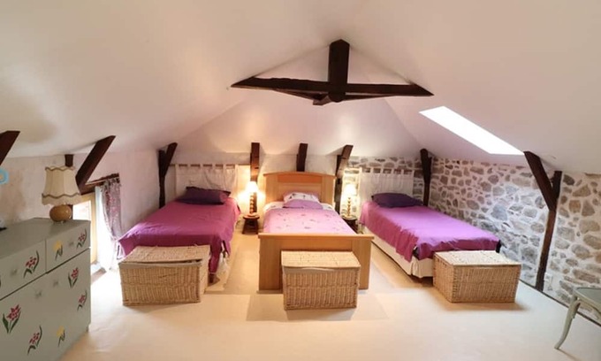 Le Rouget-Pers Hütte | Gite Le Rouget-Pers-Pers, 3 bedrooms, 8 persons