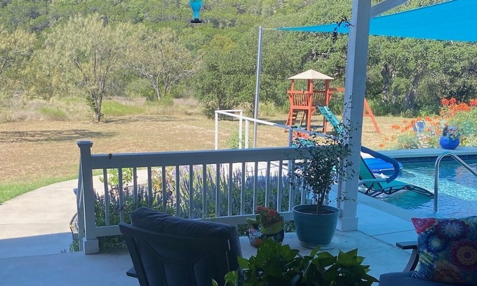 Oatmeal Haus | Hill Country Heaven 4 acres/ 3 BR 2.5 B with a pool and amazing views!