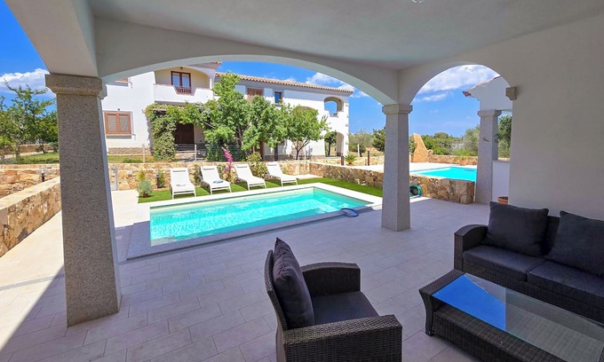 Luddui Wohnung | Three-room apartment with private pool - Emy's House