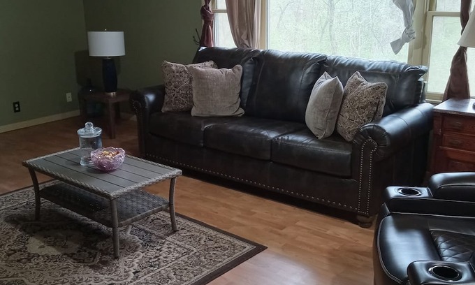 Cropsey Haus | Looking for Relaxation