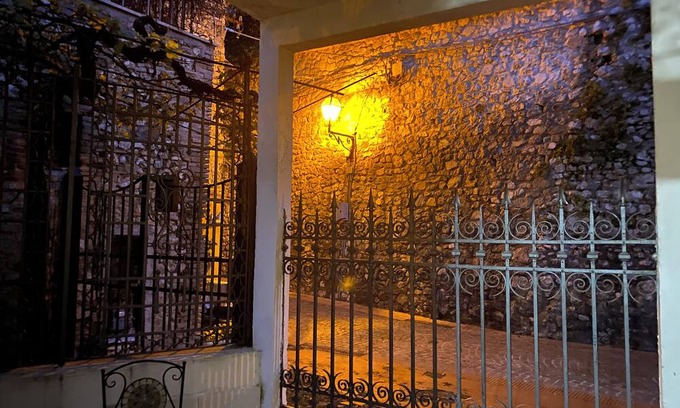 Toffia Wohnung | 3-bedroom apartment in enchanting Lazio 45 minutes north of Rome with WiFi